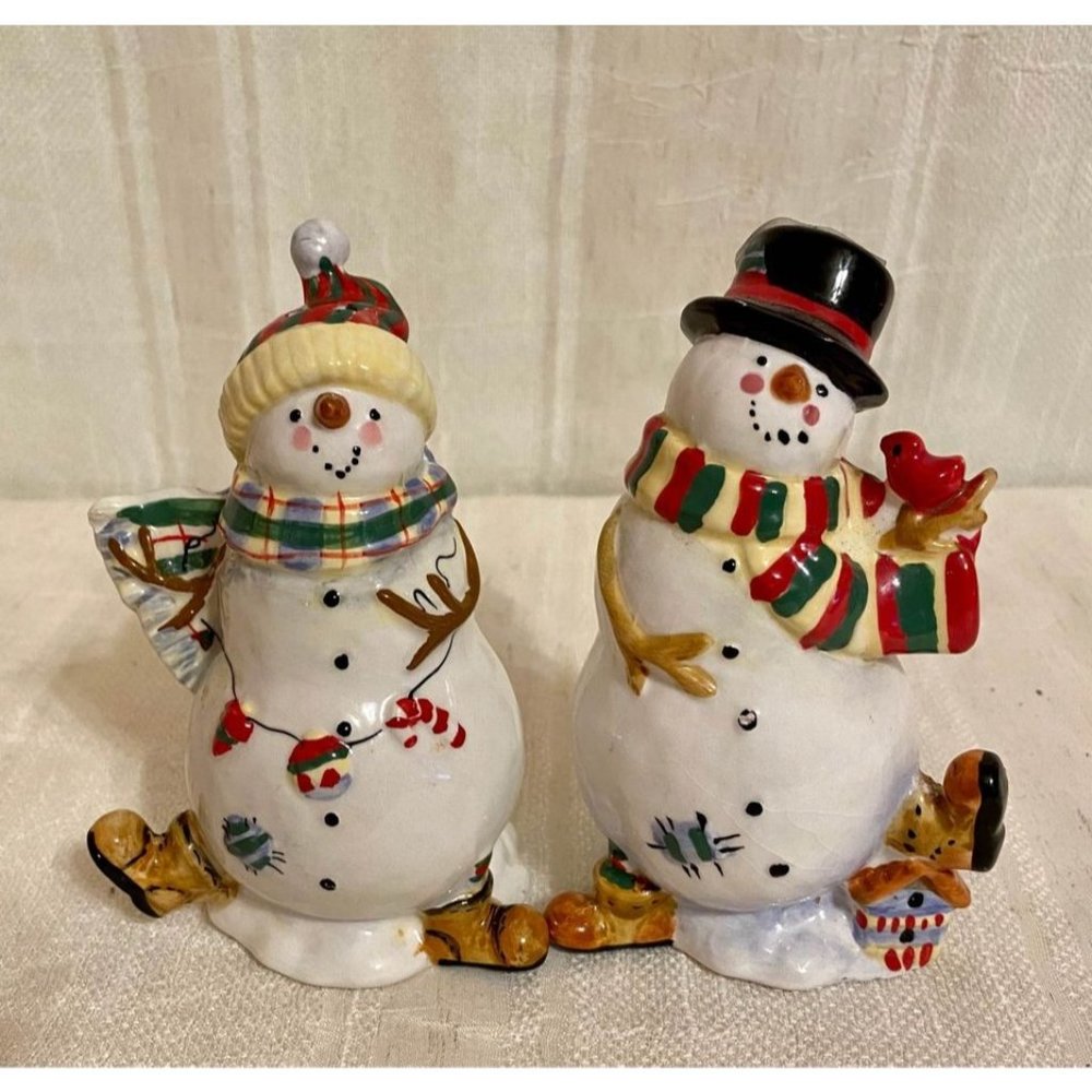 Porcelain Ceramic Frosty Salt Pepper Shakers
